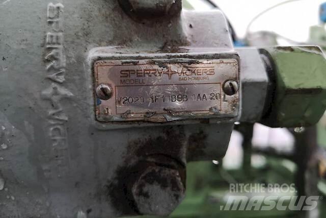Vickers V2020 Utilaje construcții - Altele