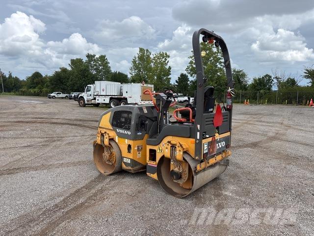 Volvo DD35B Cilindri compactori dubli
