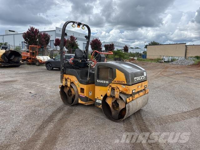 Volvo DD35B Cilindri compactori dubli