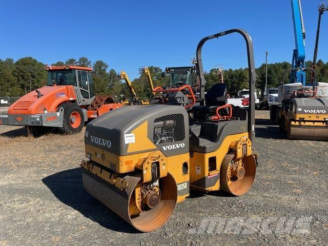 Volvo DD35B Cilindri compactori dubli