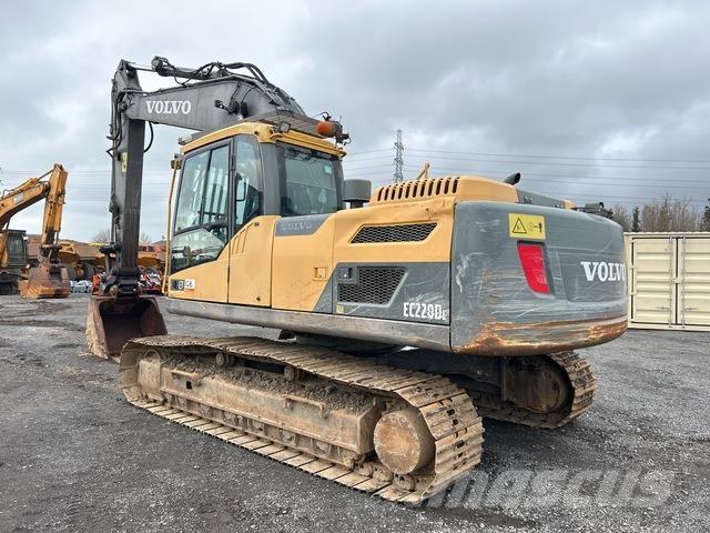 Volvo EC220DL Excavatoare pe șenile
