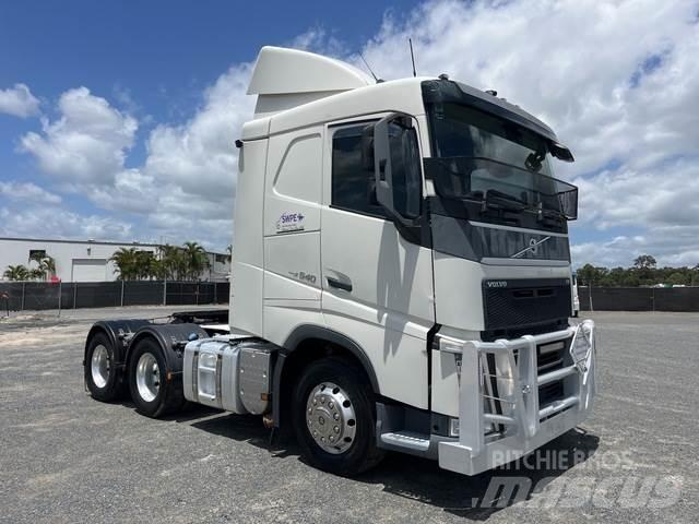 Volvo FH13 Autotractoare