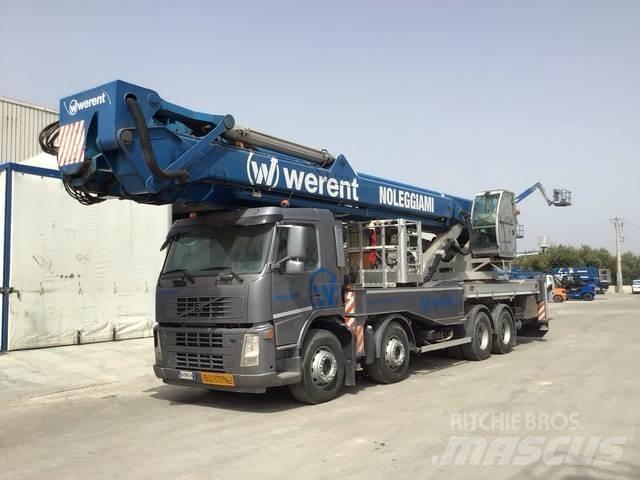 Volvo FM Platforme aeriene montate pe camion