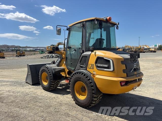 Volvo JL20H Incarcator pe pneuri