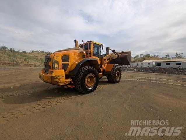 Volvo L180H Incarcator pe pneuri
