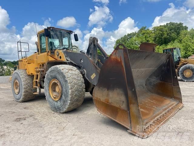 Volvo L220E Incarcator pe pneuri