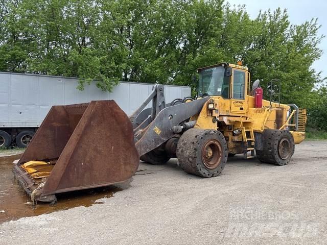 Volvo L220E Incarcator pe pneuri