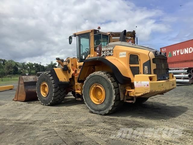 Volvo L220H Incarcator pe pneuri