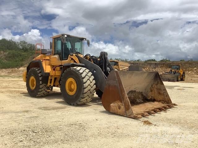 Volvo L220H Incarcator pe pneuri