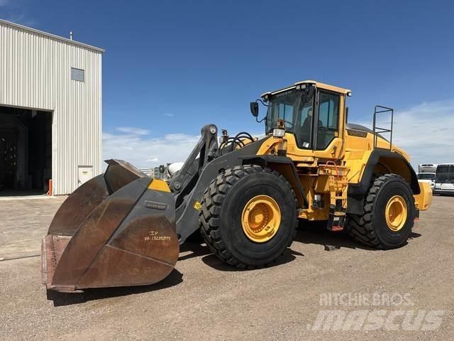 Volvo L220H Incarcator pe pneuri
