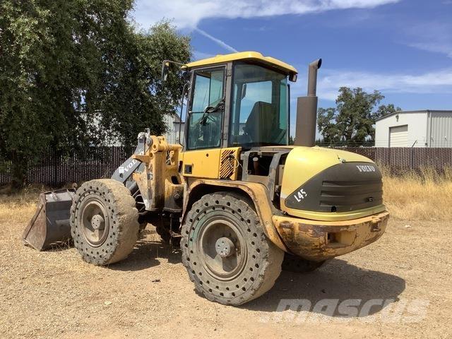 Volvo L45TP Incarcator pe pneuri
