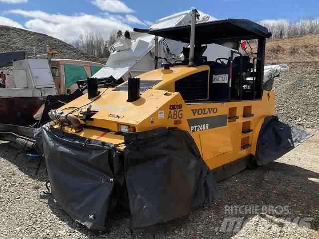 Volvo PT240R Cilindri compactori cu roti