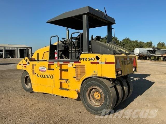 Volvo PTR240 Cilindri compactori cu roti