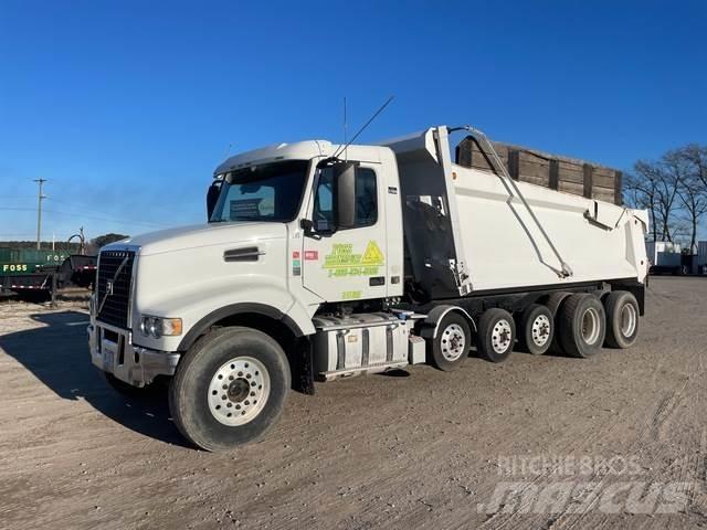 Volvo VHD Autobasculanta