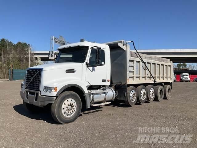 Volvo VHD Autobasculanta