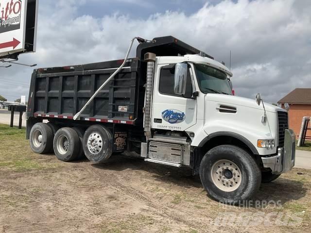 Volvo VHD Autobasculanta