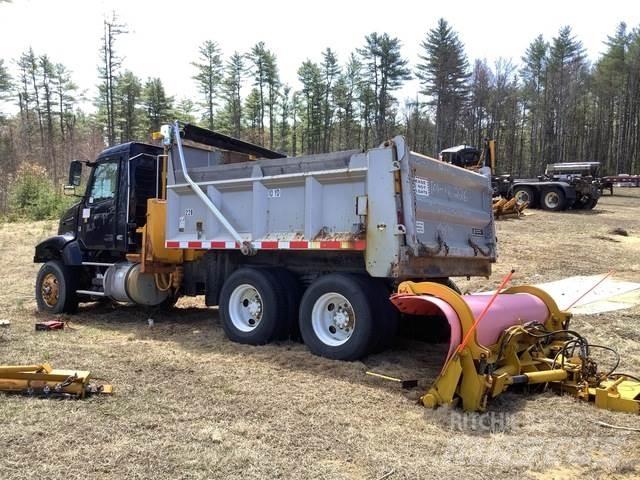 Volvo VHD Autobasculanta