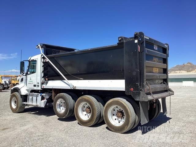 Volvo VHD Autobasculanta