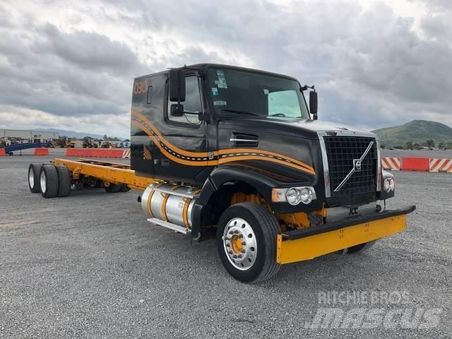 Volvo VHD64F Cabine si interior