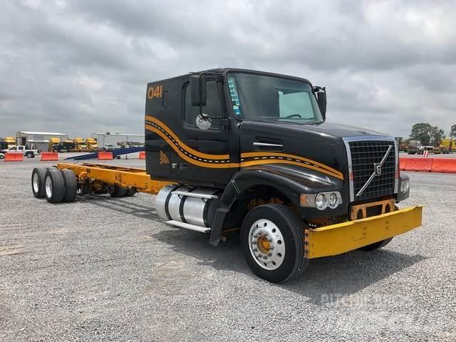 Volvo VHD64F Cabine si interior