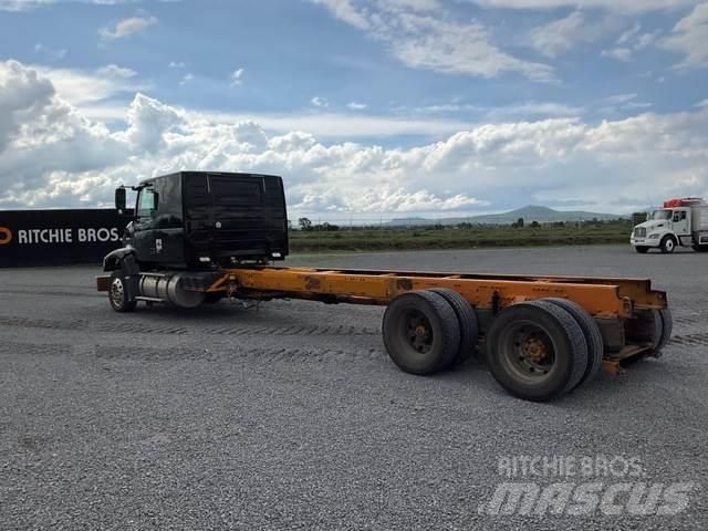 Volvo VHD64F Cabine si interior