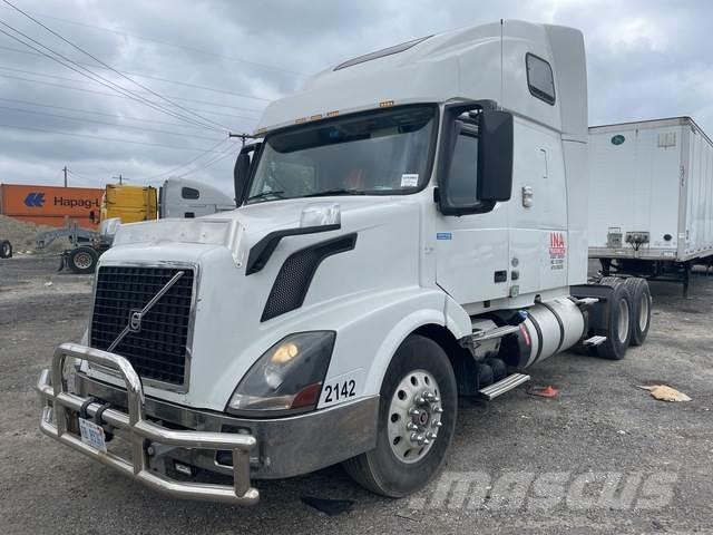 Volvo VLN670 Autotractoare