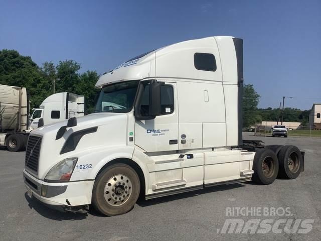 Volvo VNL Autotractoare