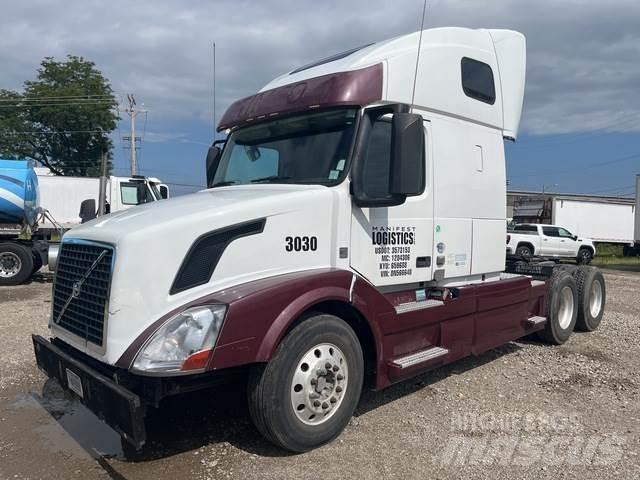 Volvo VNL Autotractoare