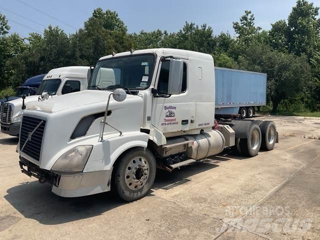 Volvo VNL Autotractoare