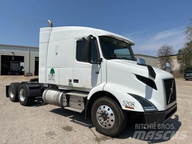 Volvo VNL Autotractoare
