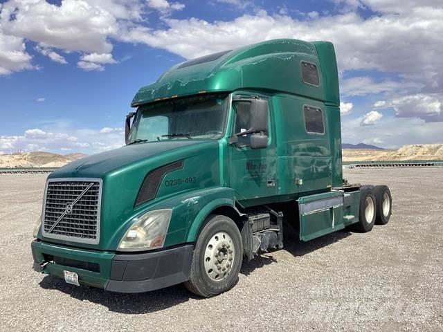 Volvo VNL Autotractoare