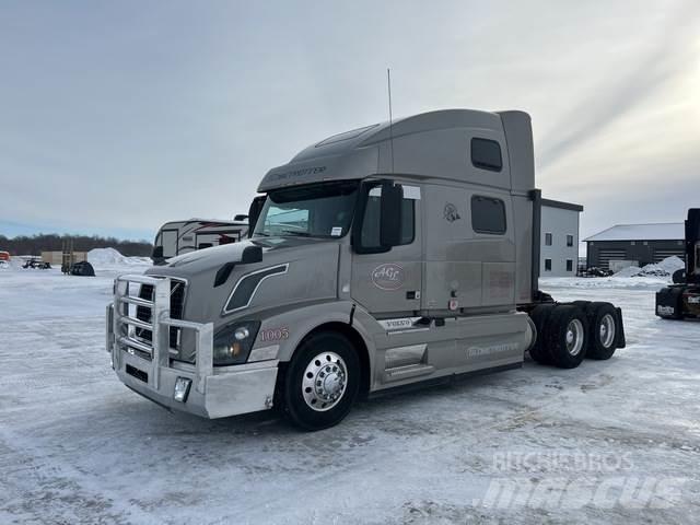 Volvo VNL Autotractoare