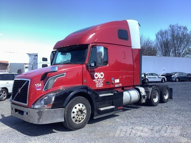 Volvo VNL Autotractoare