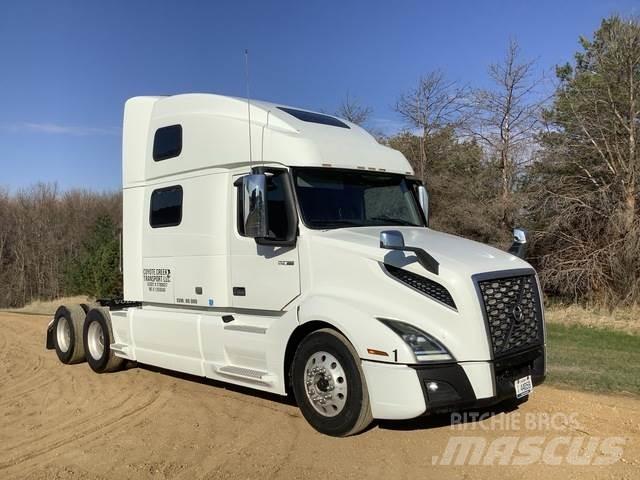 Volvo VNL Autotractoare
