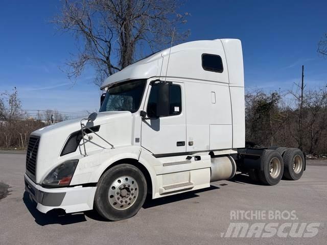 Volvo VNL Autotractoare