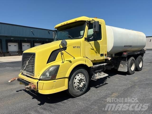 Volvo VNL Cisterne