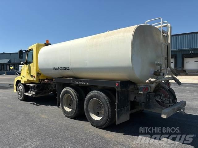 Volvo VNL Cisterne