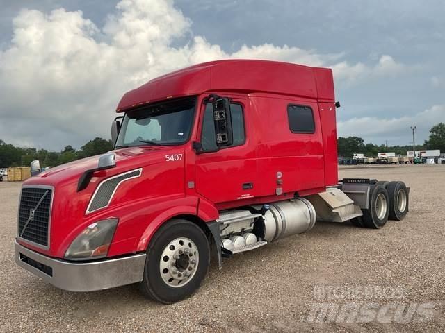 Volvo VNL Autotractoare