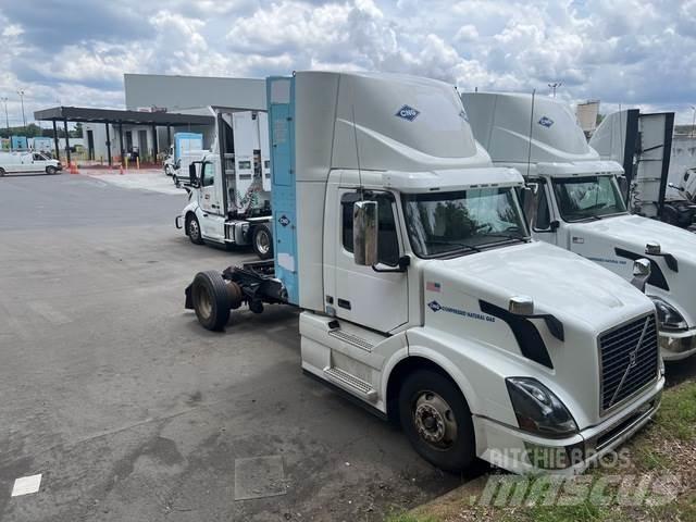 Volvo VNL Autotractoare