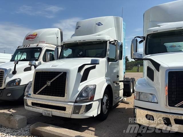 Volvo VNL Autotractoare