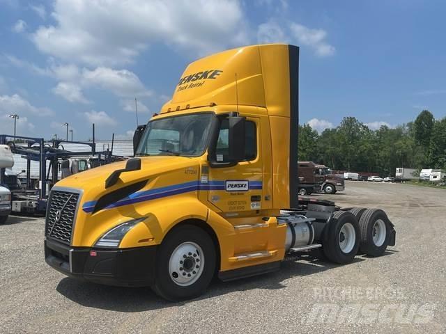 Volvo VNL Autotractoare