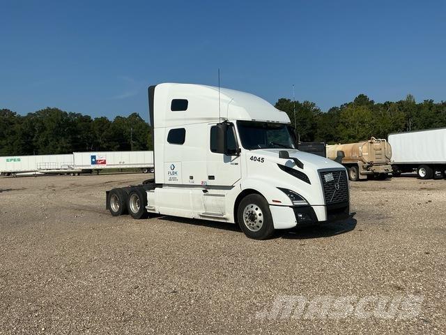 Volvo VNL Autotractoare