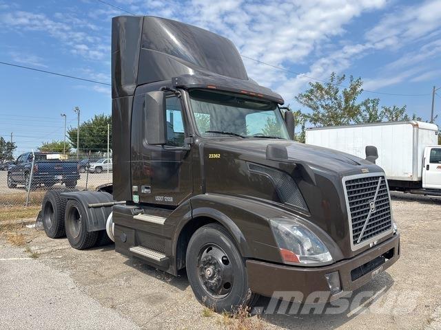Volvo VNL Autotractoare
