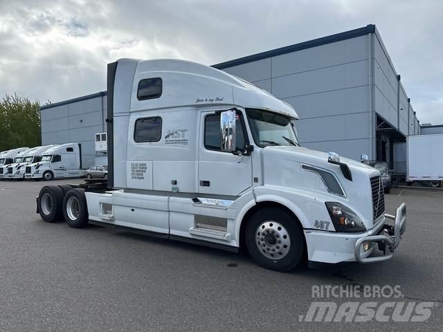 Volvo VNL 780 Autotractoare