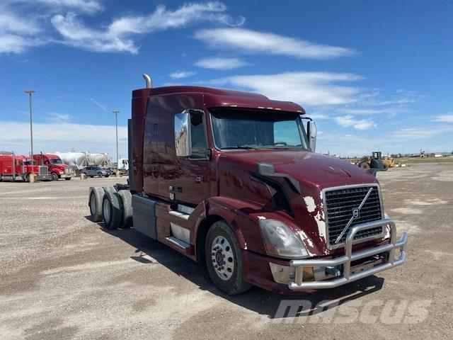 Volvo VNL630 Autotractoare