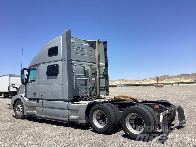 Volvo VNL64780 Autotractoare