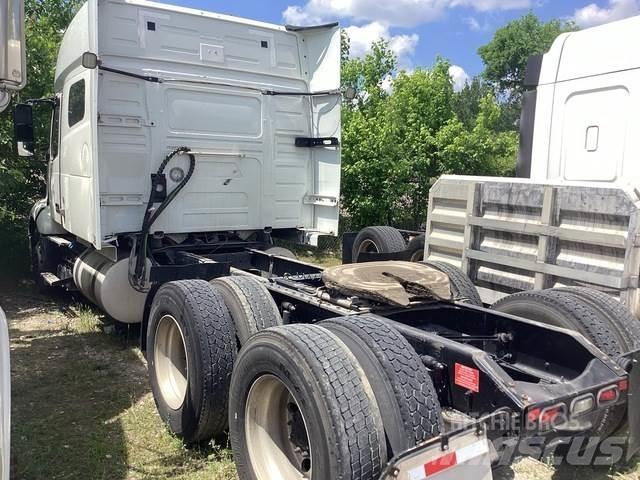 Volvo VNL740 Autotractoare