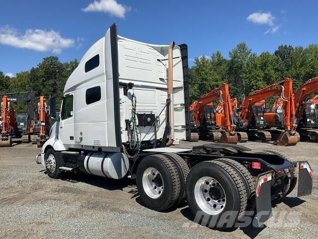 Volvo VNL760 Autotractoare