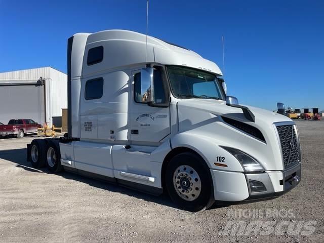 Volvo VNL860 Autotractoare