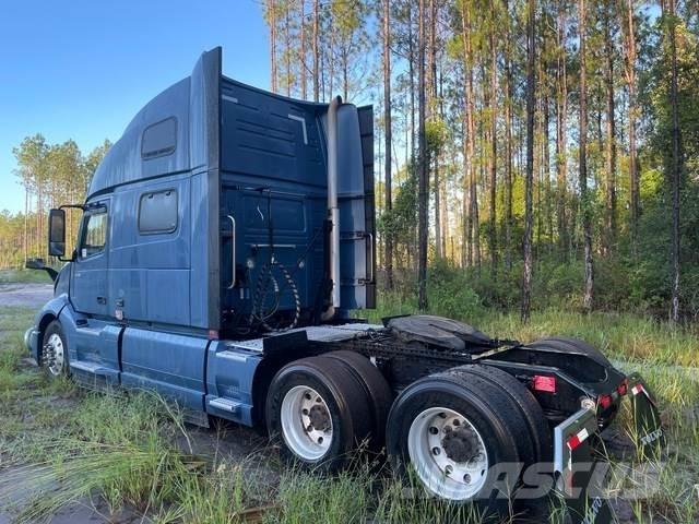 Volvo VNL860 Autotractoare